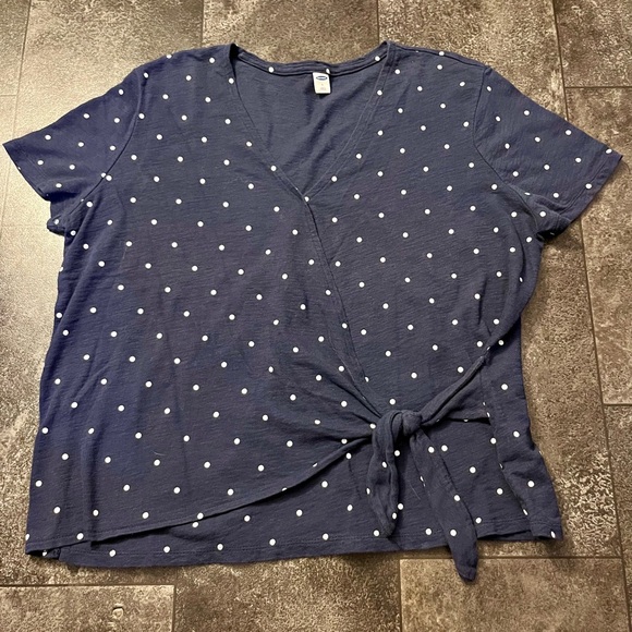 Old Navy Tops - Old Navy Navy Blue with White Polka Dot Short Sleeve Knot Top